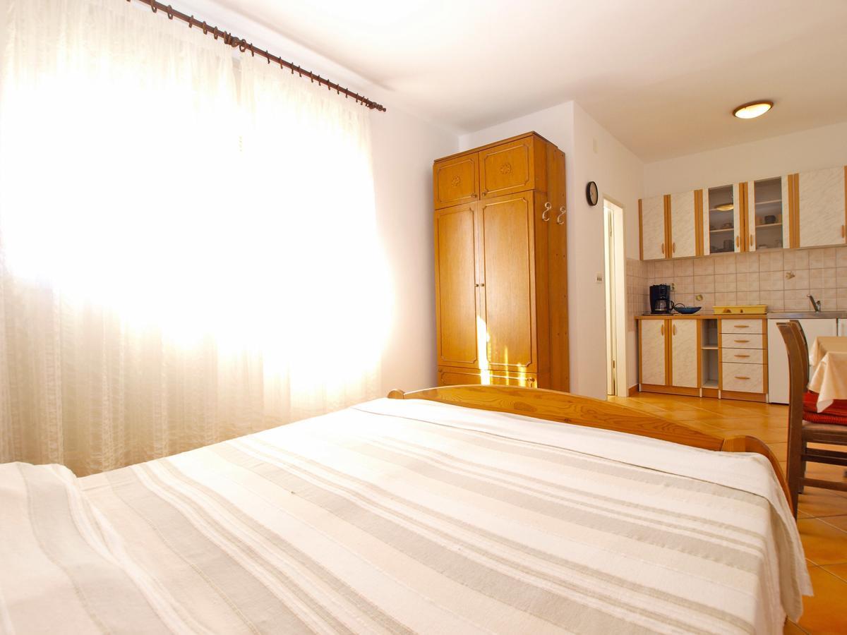 Apartments Mirela 1554 PUY 외부 사진